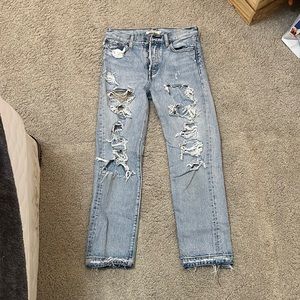 Size 26 Levi jeans, light blue faded